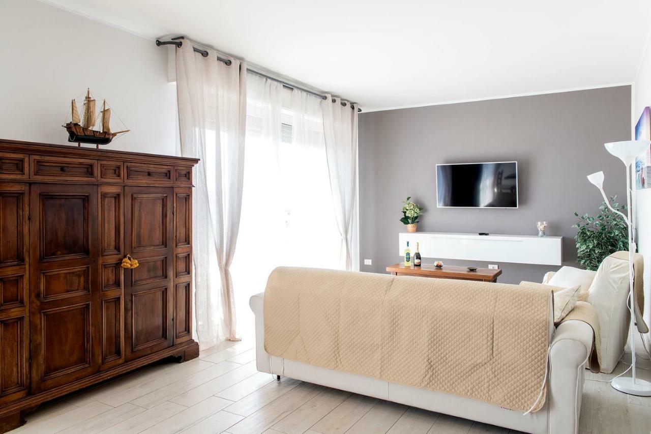 Appartamento Alex Vista Mare Lido di Camaiore Eksteriør bilde